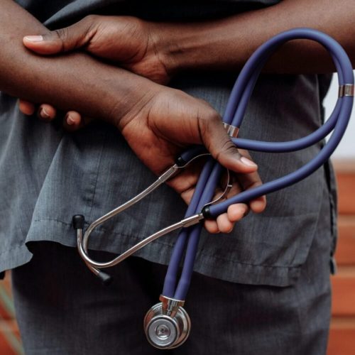 pexels-thirdman-5327647